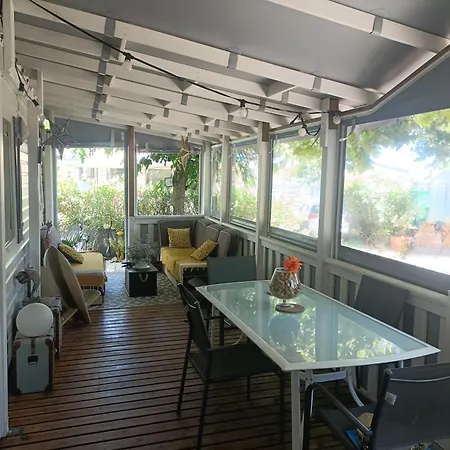 Mobil Proche Des Plages Ιέρ